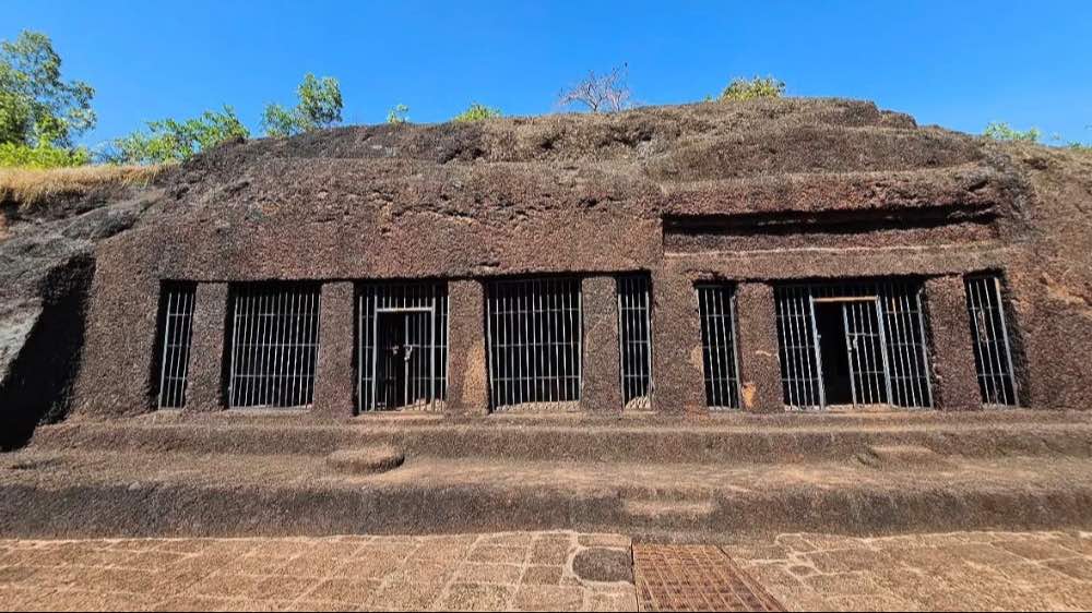 Arvalem Caves in Goa