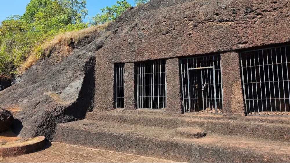 Arvalem Caves in Goa